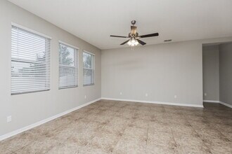 3907 Eternity Cir in St. Cloud, FL - Building Photo - Building Photo