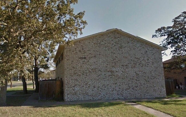 2401 Bosque Dr in College Station, TX - Building Photo - Building Photo