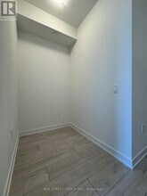 5858 Yonge St in Toronto, ON - Building Photo - Building Photo