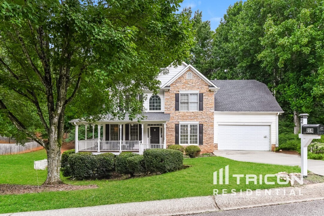 219 Sable Trace Dr in Acworth, GA - Building Photo