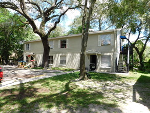 2204 E 132nd Ave in Tampa, FL - Building Photo - Building Photo