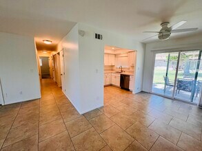 75245 Vista Corona in Palm Desert, CA - Building Photo - Building Photo