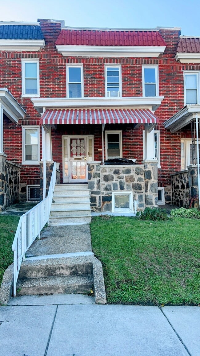 property at 2307 Windsor Ave