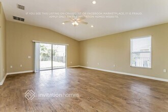 7657 Mariners Harbour Dr in Wesley Chapel, FL - Building Photo - Building Photo