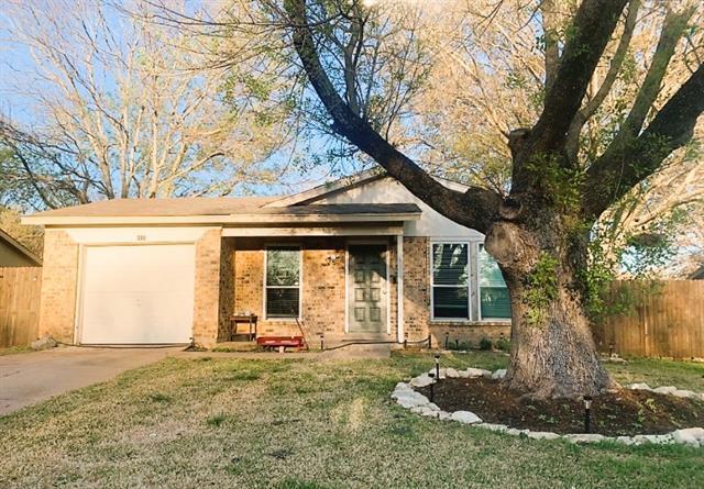 1123 Saturn Dr in Cedar Hill, TX - Building Photo