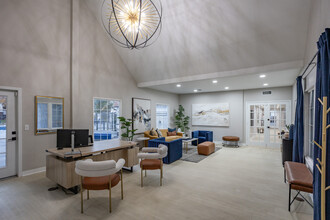 The Grove Brentwood in Nashville, TN - Foto de edificio - Interior Photo