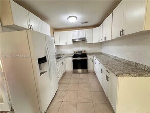 1701 NW 14th Ct in Fort Lauderdale, FL - Building Photo - Building Photo