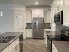 2413 Volunteer Ave in Kissimmee, FL - Building Photo - Building Photo