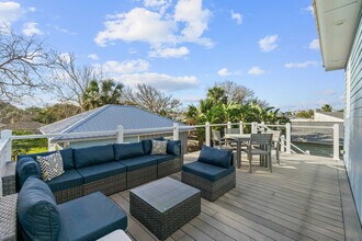 11 Comares Ave S in St. Augustine, FL - Building Photo - Building Photo