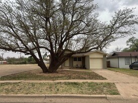 4409 38th St in Lubbock, TX - Building Photo