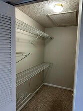 618 Sea Pine Way, Unit E2 in Greenacres, FL - Building Photo - Building Photo