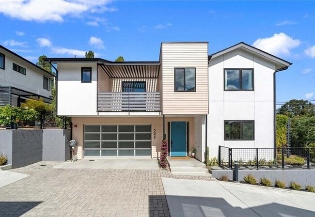 3059 Rockview Pl in San Luis Obispo, CA - Building Photo - Building Photo