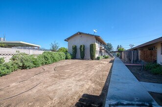 3221 E Normal Ave in Fresno, CA - Building Photo - Building Photo