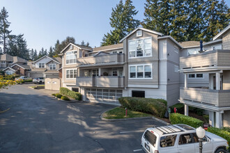 Montclair in Edmonds, WA - Building Photo - Building Photo