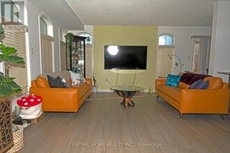 25 Camilleri Rd in Ajax, ON - Building Photo - Building Photo