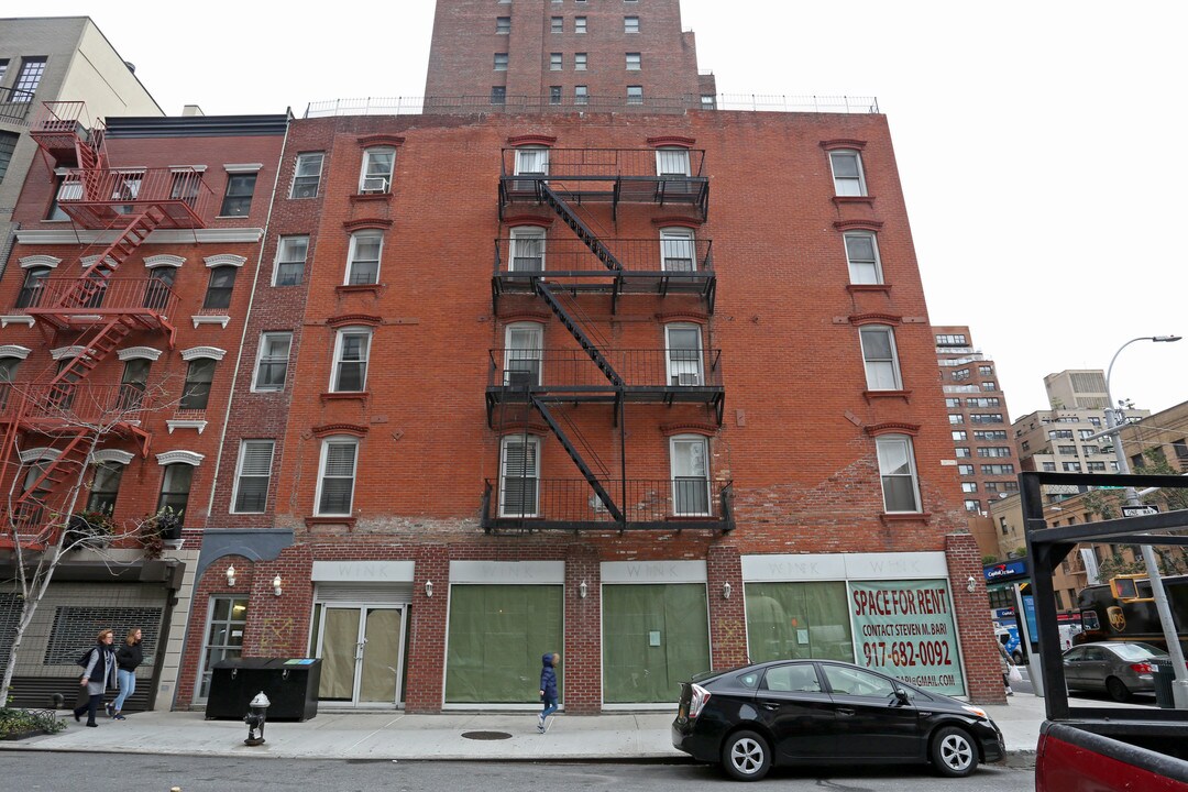 1330 Third Ave in New York, NY - Building Photo