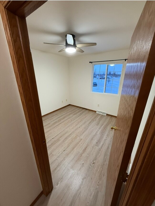 property at 1021 Rolling Meadows Dr