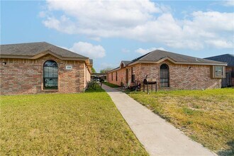 3728 W Faith Hill St-Unit -2 in Edinburg, TX - Building Photo - Building Photo