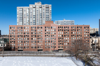 Gordon Terrace Condominiums in Chicago, IL - Building Photo - Building Photo