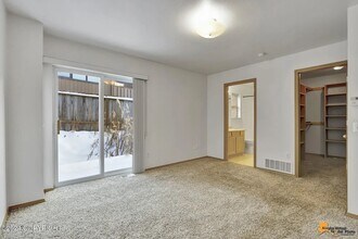 211 Dailey Ave in Anchorage, AK - Building Photo - Building Photo