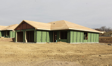 Cypress Pointe in Omaha, NE - Building Photo - Building Photo