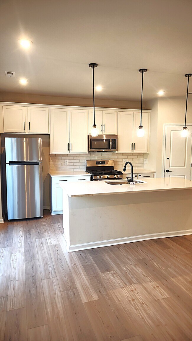 1028 Grays Ml Rd in Charlotte, NC - Building Photo - Building Photo
