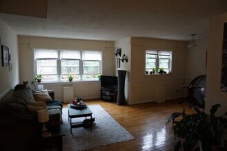 3425 Kensington Avenue in Richmond, VA - Building Photo - Interior Photo