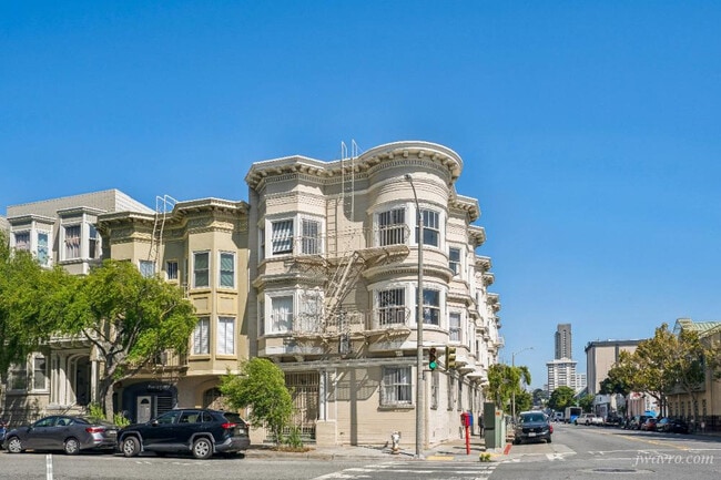 1704 Steiner St in San Francisco, CA - Building Photo - Building Photo
