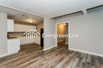 2805 Walker St in Fort Worth, TX - Building Photo - Building Photo