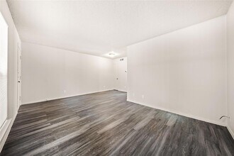 2314 Greenfield Pkwy in Austin, TX - Building Photo - Building Photo