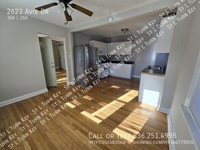 2623 Avie Dr in Jennings, MO - Building Photo - Building Photo