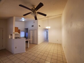 3600 Waterspring Way in El Paso, TX - Building Photo - Building Photo