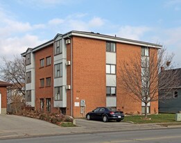 520 Bloor St E Apartments