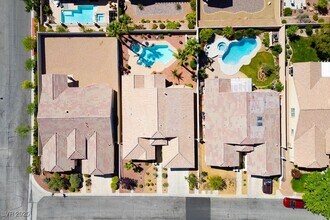 11157 Sandy Grove Ave in Las Vegas, NV - Building Photo - Building Photo