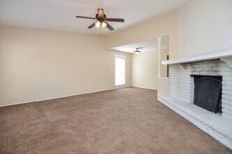 17323 Glenpatti Dr in Houston, TX - Building Photo - Building Photo