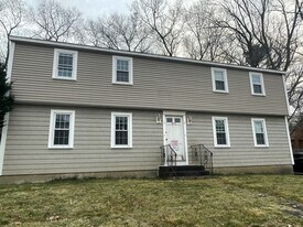 405 High St, Unit A in Hampton, NH - Building Photo