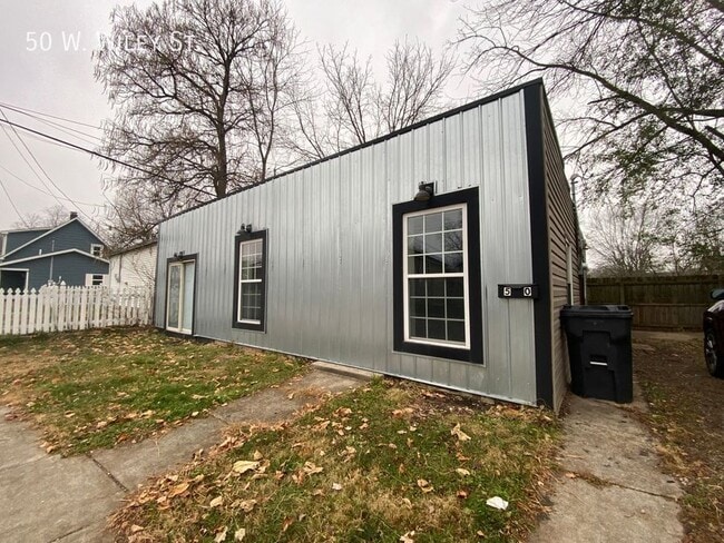 50 West Wiley Street in Greenwood, IN - Building Photo - Building Photo