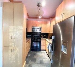 45 Hemenway St, Unit 2 in Boston, MA - Foto de edificio - Building Photo