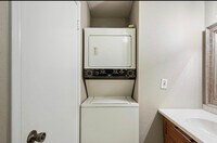 726 Bering Dr photo'