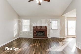 268 Yellowstone Dr in Powder Springs, GA - Foto de edificio - Building Photo