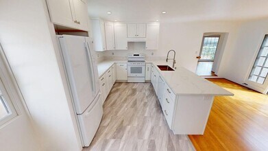 750 F Ave in Coronado, CA - Building Photo - Building Photo