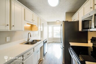 1004 Swayze Ct in La Vergne, TN - Building Photo - Building Photo