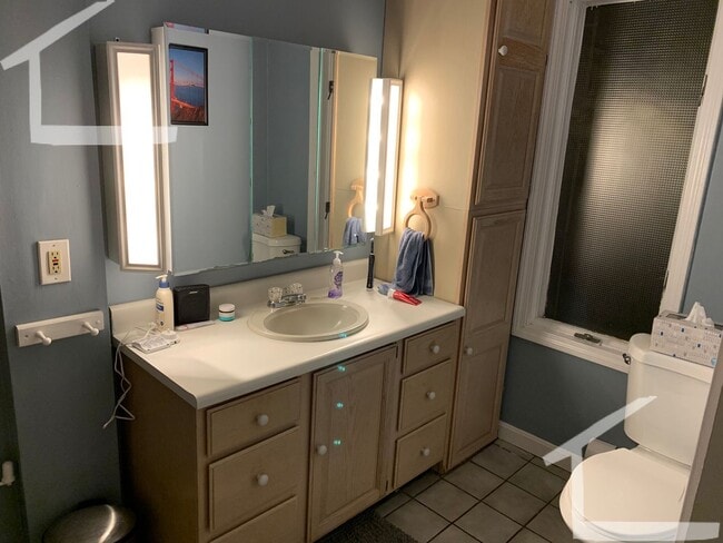 24 Lyon Ct in Watertown, MA - Building Photo - Building Photo