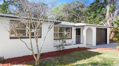 7926 Gulf Way in Hudson, FL - Building Photo - Building Photo