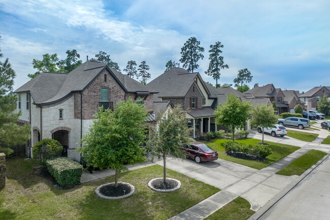 The Meadows at Imperial Oaks in Conroe, TX - Building Photo - Building Photo