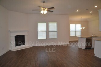 6105 Cheshire St in Celina, TX - Building Photo - Building Photo