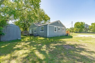 820 W Montgomery St in Fayetteville, AR - Building Photo - Building Photo