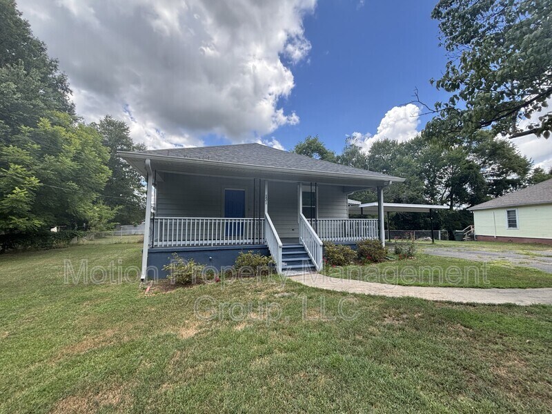 131 Dixon Cir in Gastonia, NC - Building Photo