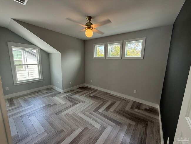 1011 N K St in Pensacola, FL - Building Photo - Building Photo