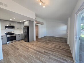 19125 Vintage Woods Dr in Riverside, CA - Building Photo - Building Photo